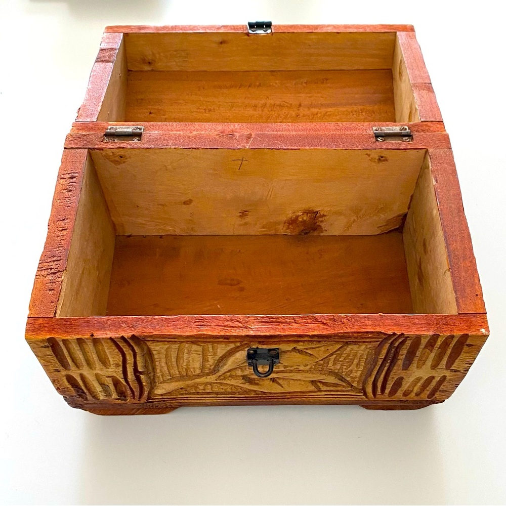 Brown Wooden Jewelry Organizer with Decorative Front
